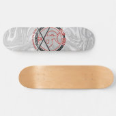 スケートボーダーの裏返実在し側 スケートボード (横)