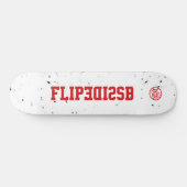 スケートボーダーの裏返実在し側 スケートボード (横)