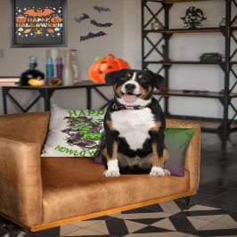 スケートボードに乗るハッピーハウルオウィーンウルフ クッション