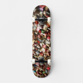 スケートボードに色付きロックデザイン スケートボード (正面)