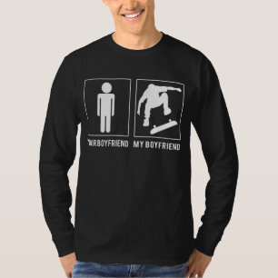 スケートボードの愛:私のボーイフレンドあなたをスケートボード Tシャツ