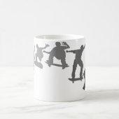 スケートボードをすること コーヒーマグカップ (中央)