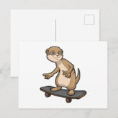 スケートボードを持つスケーターとしてのミーアキャット ポストカード (正面/裏面)