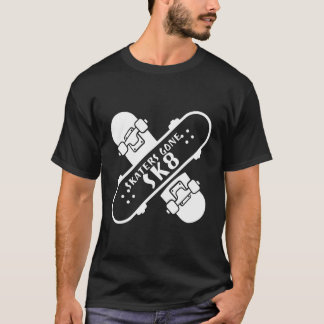 スケートボードスケーターまたはロングのためにスケートに行ったスケーター Tシャツ