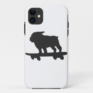 スケートボード上のBulldog -背景色を選択 iPhone 11 ケース