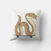 スケートボード付きスケーターとしてのヘビ クッション (裏面)