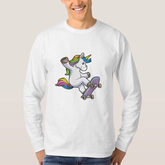 スケートボード付きスケーターとしてのユニコーン Tシャツ (正面)