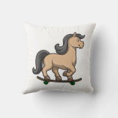 スケートボード付きスケーターとしての馬 クッション (裏面)