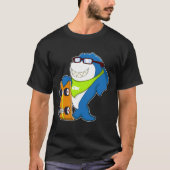 スケートボード付きスケーターとしてサメ Tシャツ (正面)