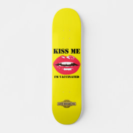 スケートボード "KISS ME"