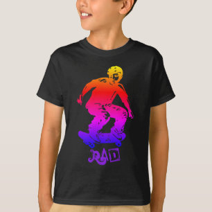 スケート選手の男の子の素晴らしいの虹のスケートボーダー Tシャツ