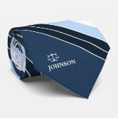 スケールの濃紺の白のストライプの弁護士の正義 ネクタイ (ロール)