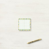 スコットランドとフローラグリーンと黄色かわいい ポストイット (デスク上)