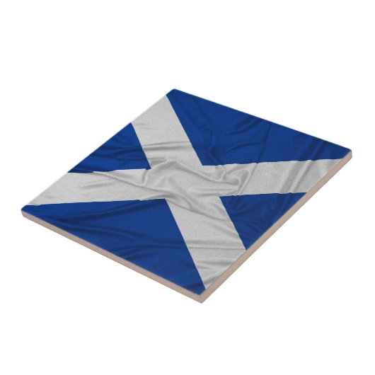 スコットランドのしわを寄せられた旗 タイル (側面)