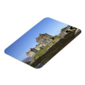 スコットランドのアイレアン・ドナン城。有名なアイレアン3 マグネット (左側)