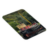 スコットランドのクリナン運河の流域にあるVic32プファー船、 マグネット (右側)