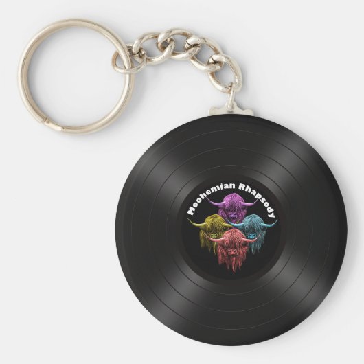 スコットランドのハイランド牛。モヘミアンラプソディ キーホルダー (正面)