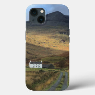 スコットランドのマル島にある孤立した農家 iPhone 13ケース