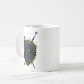 スコットランドの一族のマレーのタータンチェックの盾及び剣 コーヒーマグカップ (正面左)