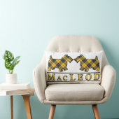 スコットランドの一族のMacLeodのタータンチェックのスコッチテリア犬 ランバークッション (椅子)