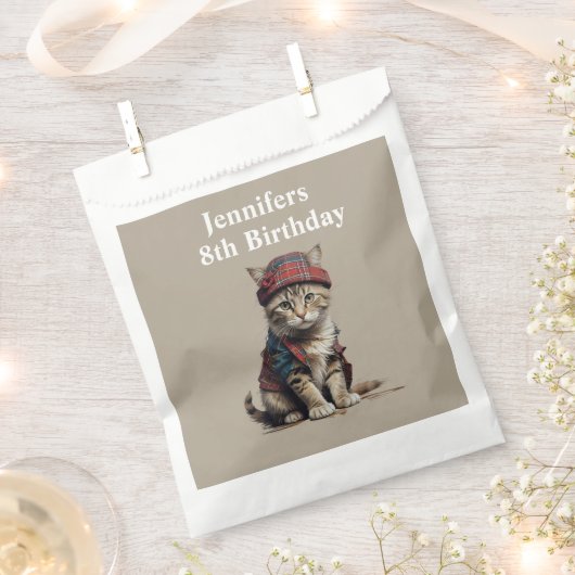 スコットランドの変装したバースデーキャット フェイバーバッグ (クリップ留めされた状態)