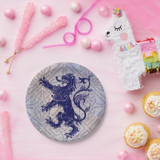 スコットランドの手がつけられないライオンの濃紺のケルト結び目模様 ペーパープレート (パーティー)