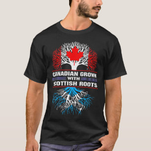 スコットランドの根で育つカナダ人 Tシャツ