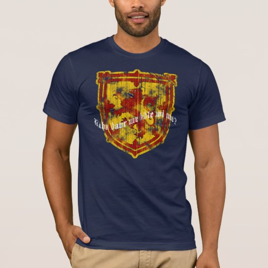 スコットランドの男性暗いワイシャツ Tシャツ (正面)
