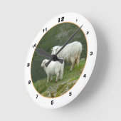スコットランドの羊と羊毛の農家、高地/スコットランド ラウンド壁時計 (傾斜)