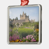 スコットランドの美しい庭と有名な城 メタルオーナメント (左)