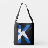 スコットランド国旗cbbtに重ねたKモノグラム クロスボディバッグ (裏面)