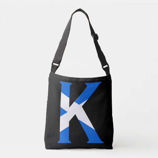 スコットランド国旗cbbtに重ねたKモノグラム クロスボディバッグ (正面)