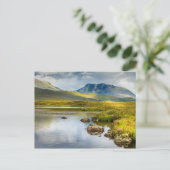 スコットランド高地景観のはがき ポストカード (スタンド正面)