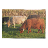 スコットランド高地牛が草食 枕カバー (裏面)