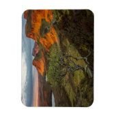 スコットランド、スカイのキリン山脈での日の出 マグネット (縦)