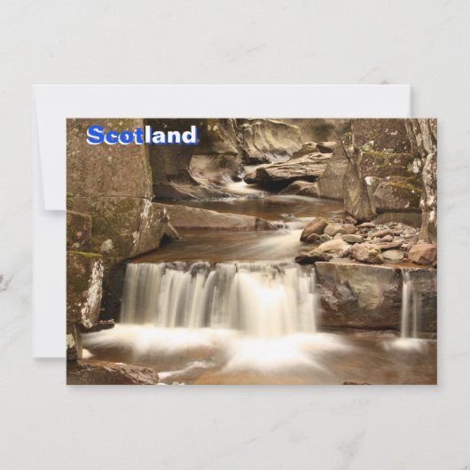 スコットランド、PerthshireのBracklinn滝 (正面)