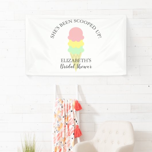 スコップドアイスクリームブライダルシャワー 横断幕 (インサイチュ)
