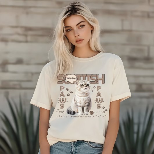 スコティッシュフォールド猫・ミニマルなコージー猫・猫の親 Tシャツ