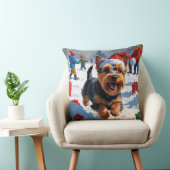 スコティッシュ走・テリアの雪とクリスマスハット クッション (椅子)