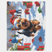 スコティッシュ走・テリアの雪とクリスマスハット フリースブランケット (正面)