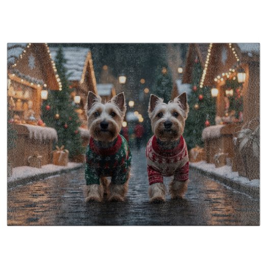 スコティッシュ・テリアの犬 クリスマス 雪の休日 カッティングボード (正面)