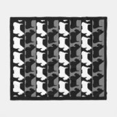 スコティッシュ・テリア犬黒/灰色/白、ストライプ  フリースブランケット (正面(横))