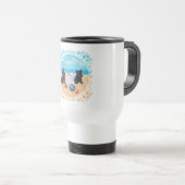 スコティーとウェスティーの子犬たちとビーチ トラベルマグ (正面右)