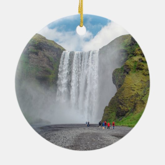 スコーガフォスの滝 - アイスランドのスコーガル村 セラミックオーナメント (裏面)