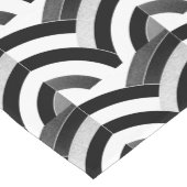 スタイリッシュでモダンでエレガントで黒くか白いシェブロン ショートテーブルランナー (コーナー)