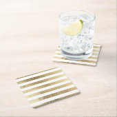 スタイリッシュでモダンで粋でフェイクな金ゴールドホイルは縞で飾ります スクエアペーパーコースター (インサイチュ)