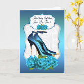 スタイリッシュで粋なハイヒールの靴の誕生日挨拶カリフォルニア カード (黄色い花)