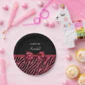 スタイリッシュで赤いシマウマのプリントの名前のフェイクな輝きの弓 ペーパープレート (パーティー)