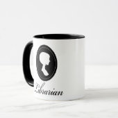 スタイリッシュなシルエットの司書のギフト マグカップ (正面左)