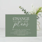 スタイリッシュなタイポグラフィの結婚式延期 - 計画変更 招待状 (スタンド正面)